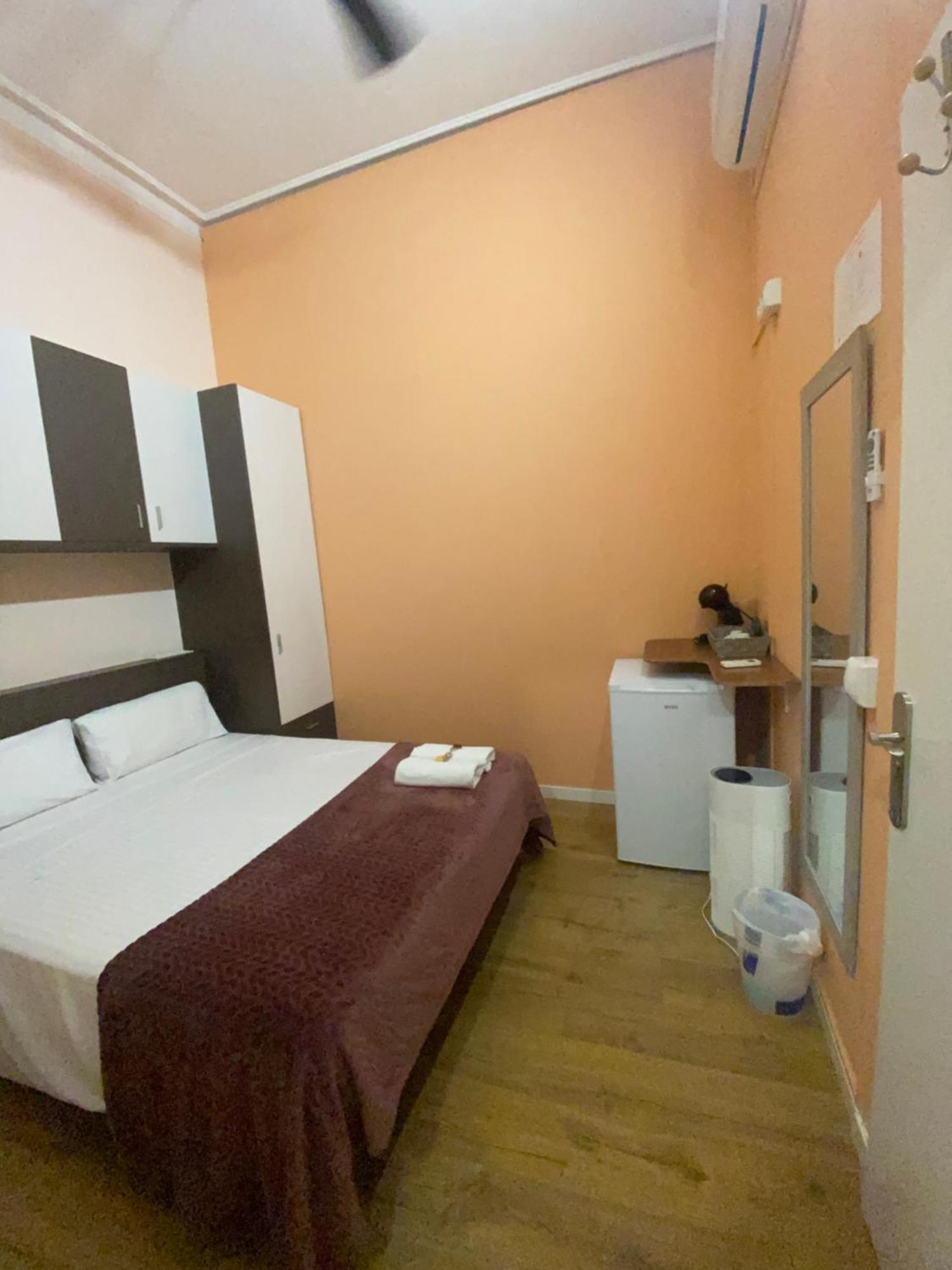 Sant Antoni Hostal, Sustainable Tourism Barcelona Buitenkant foto